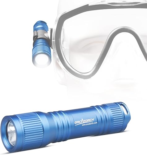 ORCATORCH D560 Mini linterna de buceo con máscara de buceo de 650 lúmenes, linterna de buceo con clip de máscara giratorio de 360, faro de respaldo