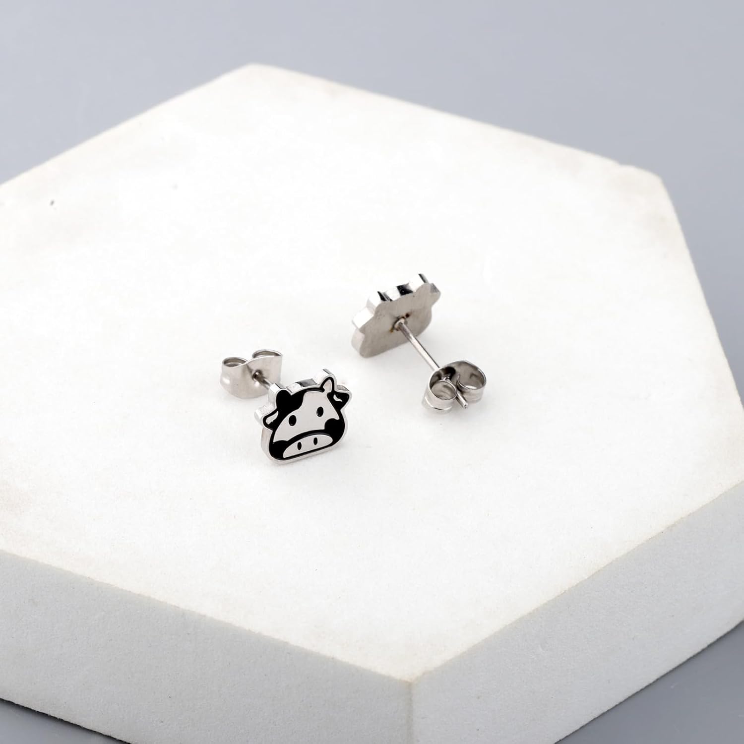 OKEYCH Cow Lover Gift Cute Cow Stud Earrings Cow Owner Jewelry Cow Mom