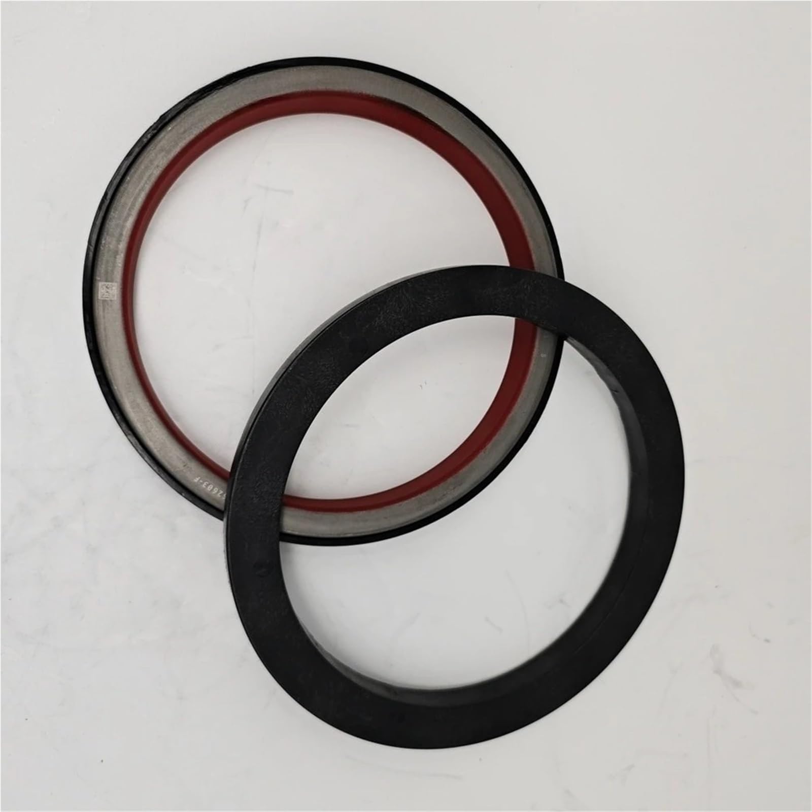 4965569 pasuje do akcesoriów silnika Cummins ISX15 QSX15, tylny uszczelniacz wału korbowego 4965569 Seal oil filter housing