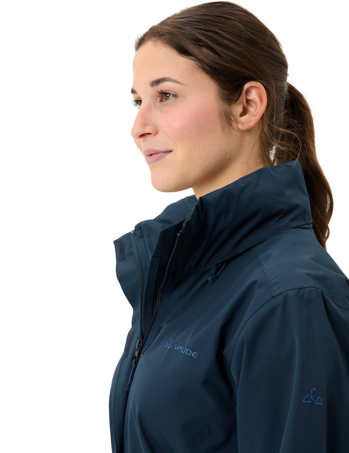 VAUDE Regenjacke Damen leicht - Women's Escape Light Jacket, wasserdichte Outdoor-Jacke, atmungsaktiver Windbreaker mit Kapuze, Klimaschonende Wanderjacke