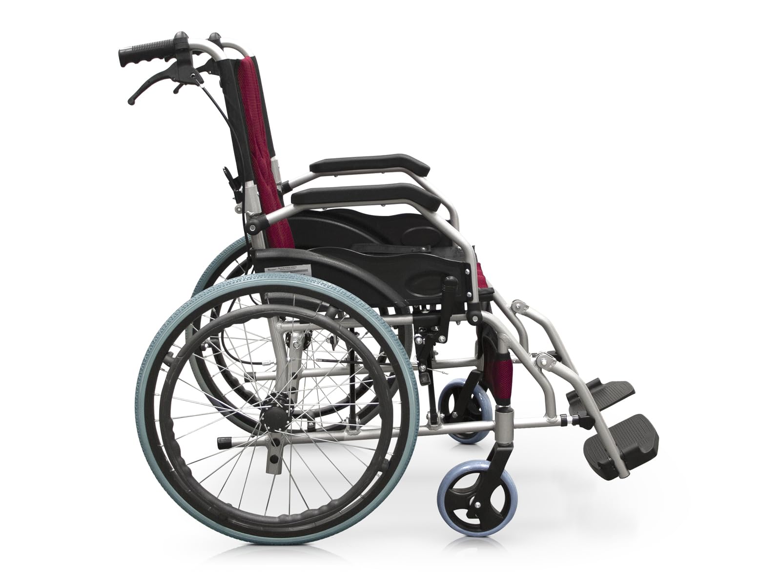 QUIRUMED - Silla de ruedas plegable PRO LIGHT de aluminio | Fácil de manejar y plegar | Reposabrazos fijos, Reposapiés abatibles | Frenos manuales, Negro y Rojo, Aluminio