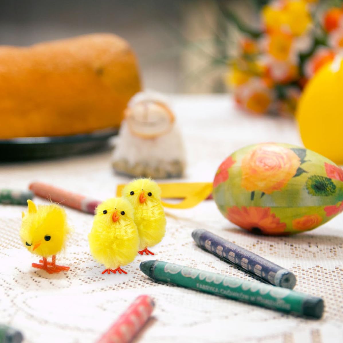 BESPORTBLE 108 Pezzi Decorazione Pulcino Pasquale per Casa e Vetrina, | Peluche e Plastica, Adorno Festivo per Interni, Stile Bello, per Tavolo, Mensola e Finestra