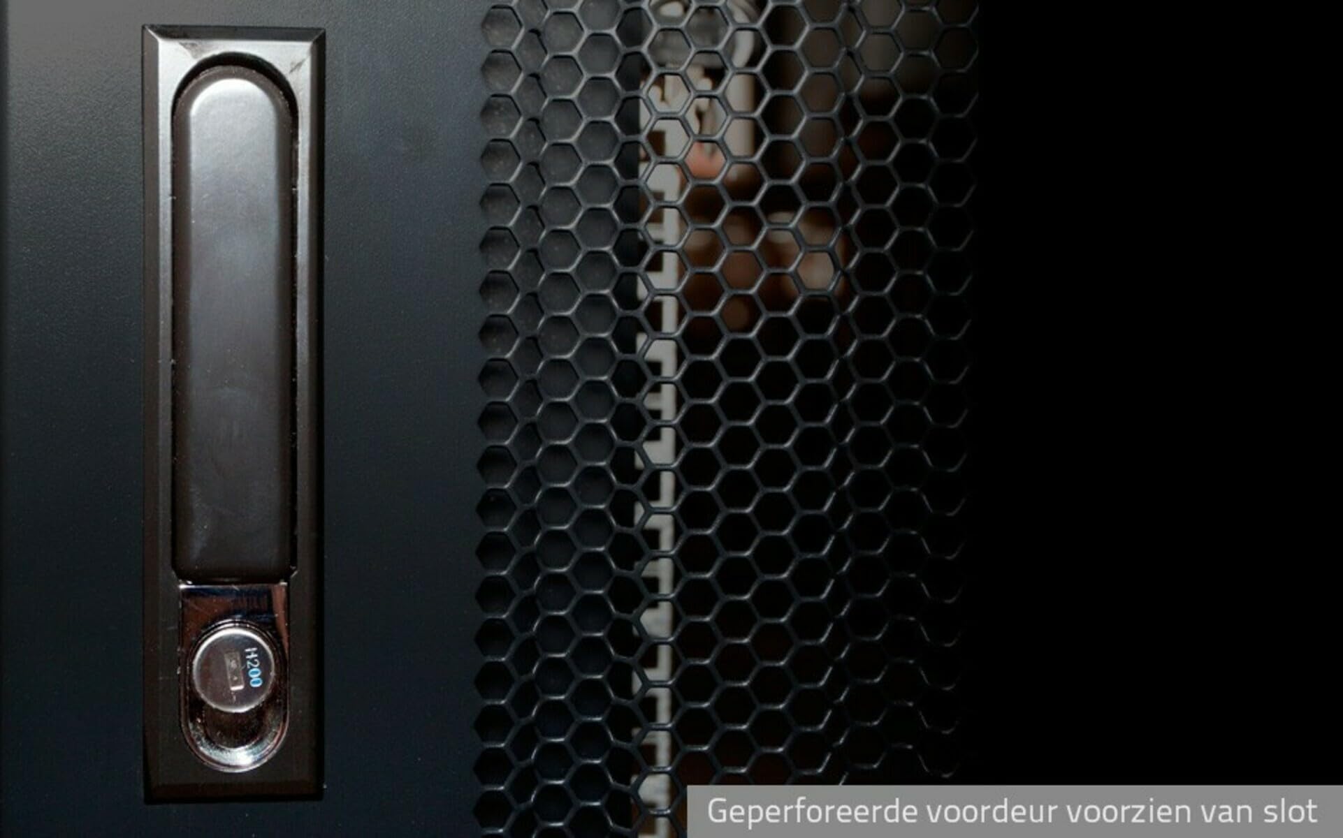 Baie de Serveur 42U avec Porte perforée 600x1200x2000mm (LXPXH) - Noir