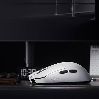 RK M3 ワイヤレスゲーミングマウス 充電式　5個カスタマイズボタン ブラック Amazon | RK ROYAL KLUDGE RK M3 ゲーミングマウス 無線 充電式