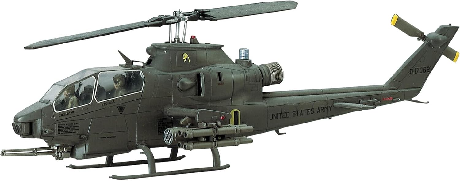 Hasegawa 1:72 Scale AH-is Cobra Model Kit