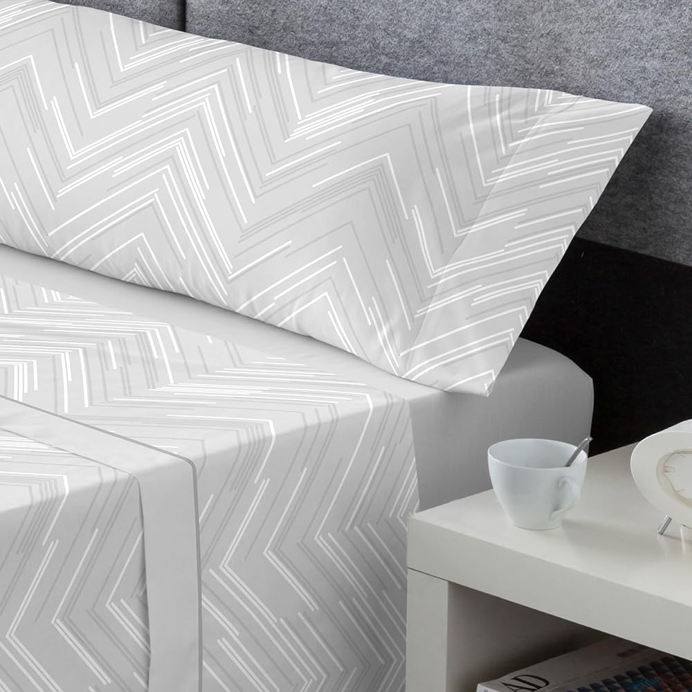 DECASATEXTIL – Juego de sábanas coralina Extra Suave- 3 Piezas– Sabanas de Invierno - Doble perchado – Sabana Bajera, encimera y Funda Almohada - Cama 150cm - Cyril Gris