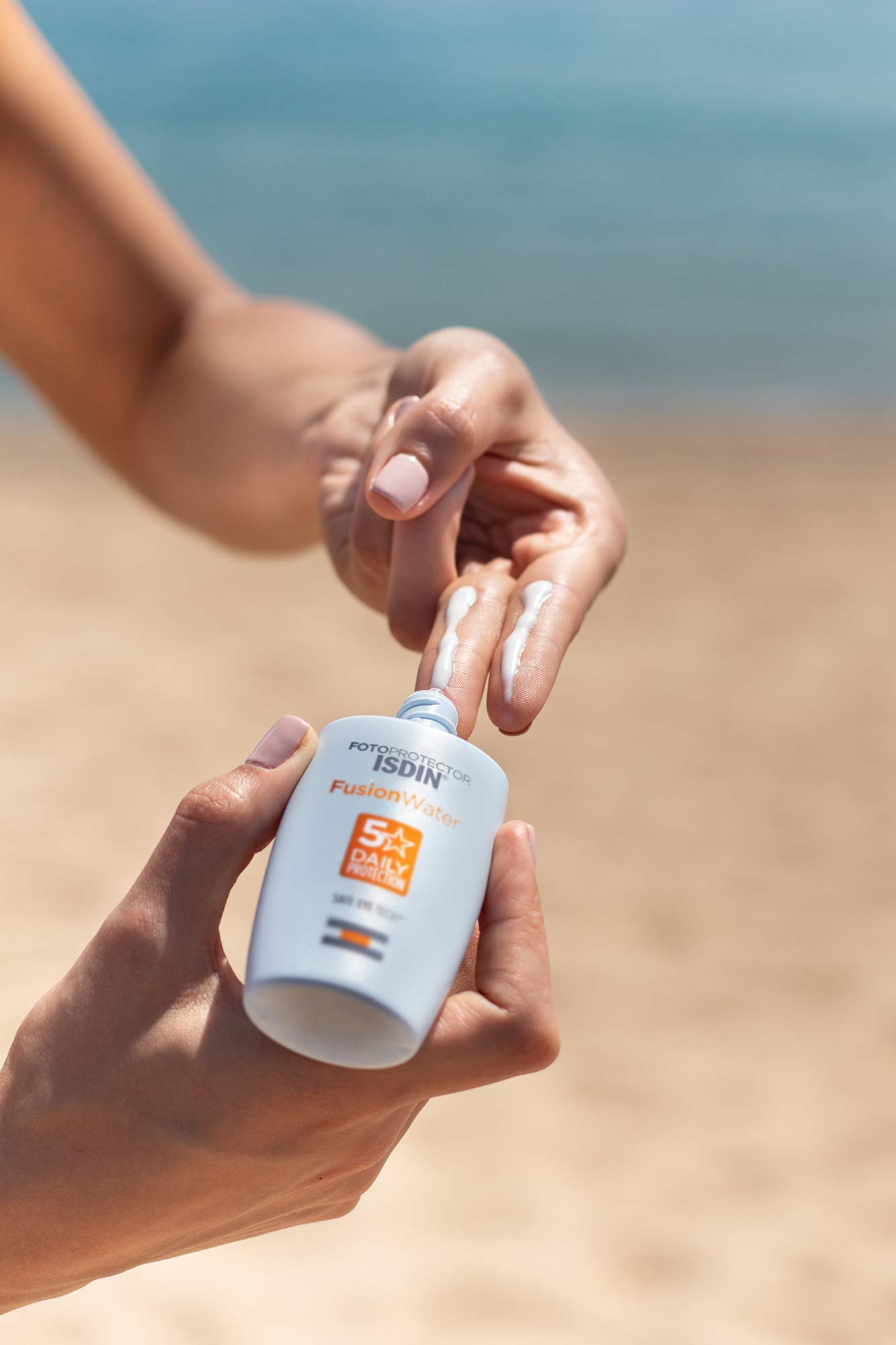 Isdin Fusion Gel SPORT SPF 50+, fotoprotector Corporal refrescante, Wet Skin, 100 ml + Fusion Water SPF 50 - Protector solar facial de fase acuosa para uso diario, 50 ml