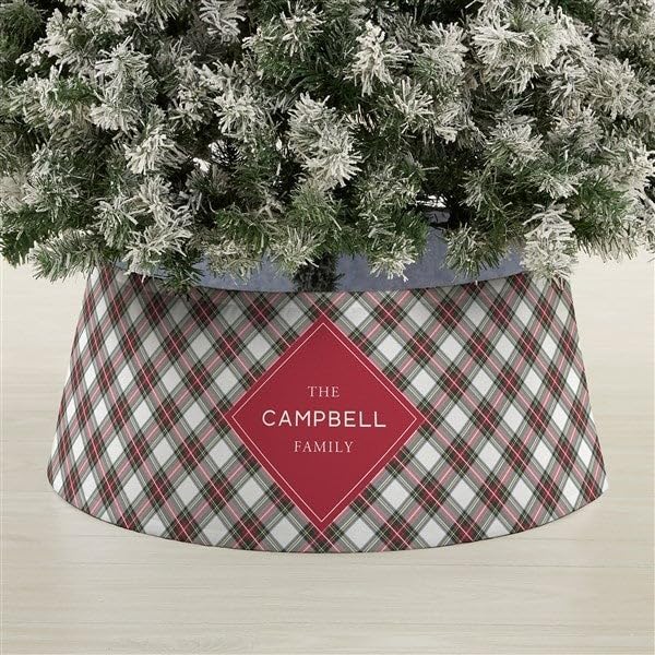 Personalization Universe Classic Holiday Plaid Personalized Christmas Tree Collar - Customizable Tree Skirt for Festive Decor