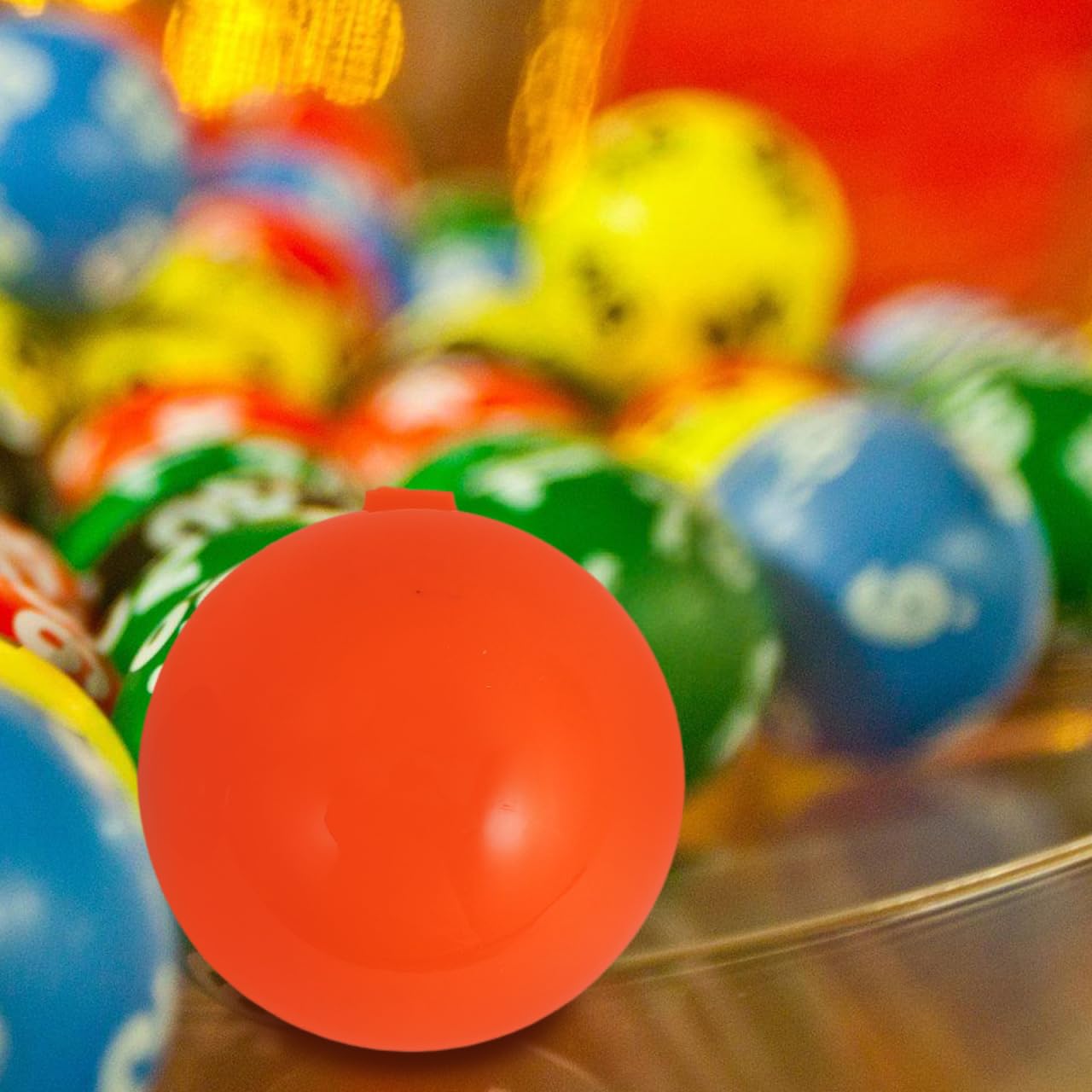 ORFOFE Palline Lotteria in Plastica Vuote da 4cm Apertura a Cucitura, 25 Pezzi Resistenti per Eventi e Feste Design Unico e Riutilizzabili Stile Casuale