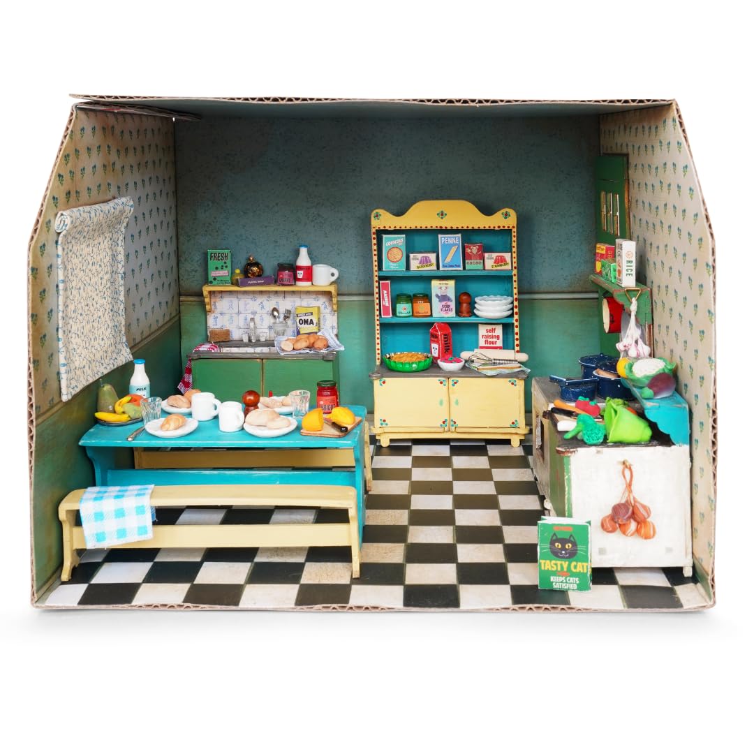 The Mouse Mansion Sam & Julia - Paket: Das Mäusehaus Bäckerei - enthält: 1 Bastelset, 1 Miniatur Raum aus Karton und 1 Kuscheltier 12cm – für Kinder jeden Alters