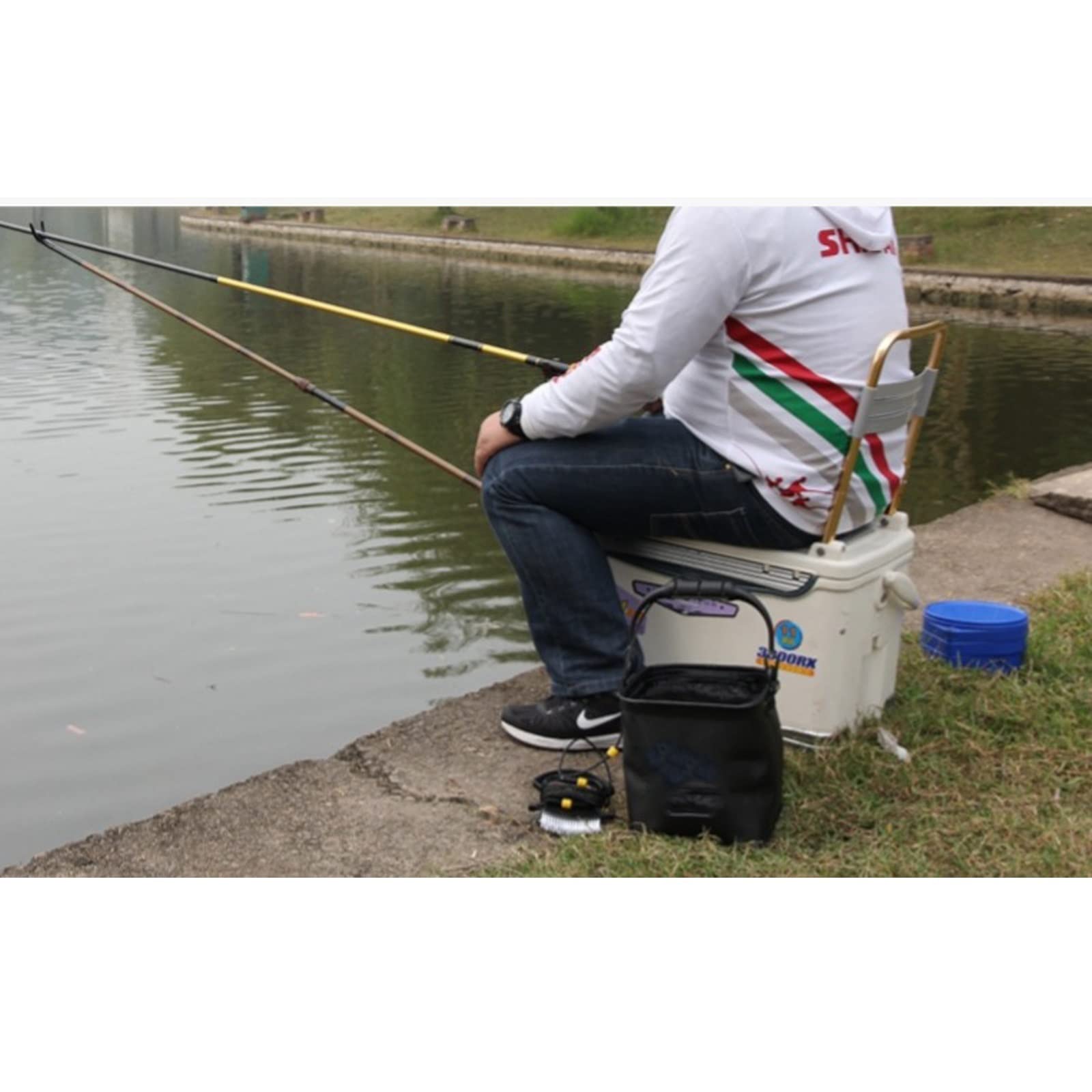 Secchio da Pesca Secchio da Pesca con Corda, Secchio for Pesci vivi, Grande Scatola da Pesca Pieghevole, Guscio Rigido Monopezzo Barile da Pesca