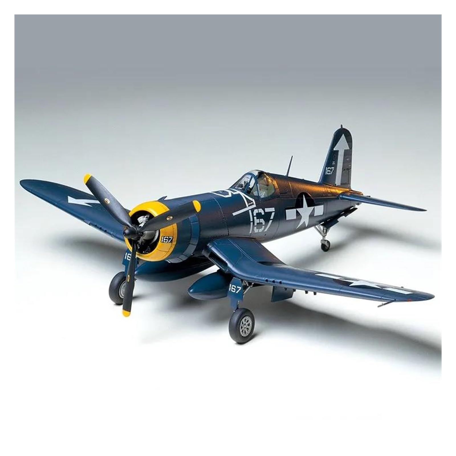 Amazon.co.jp: 航空機 61061 1/48 米国 F4U-1D コルセア海賊戦闘機