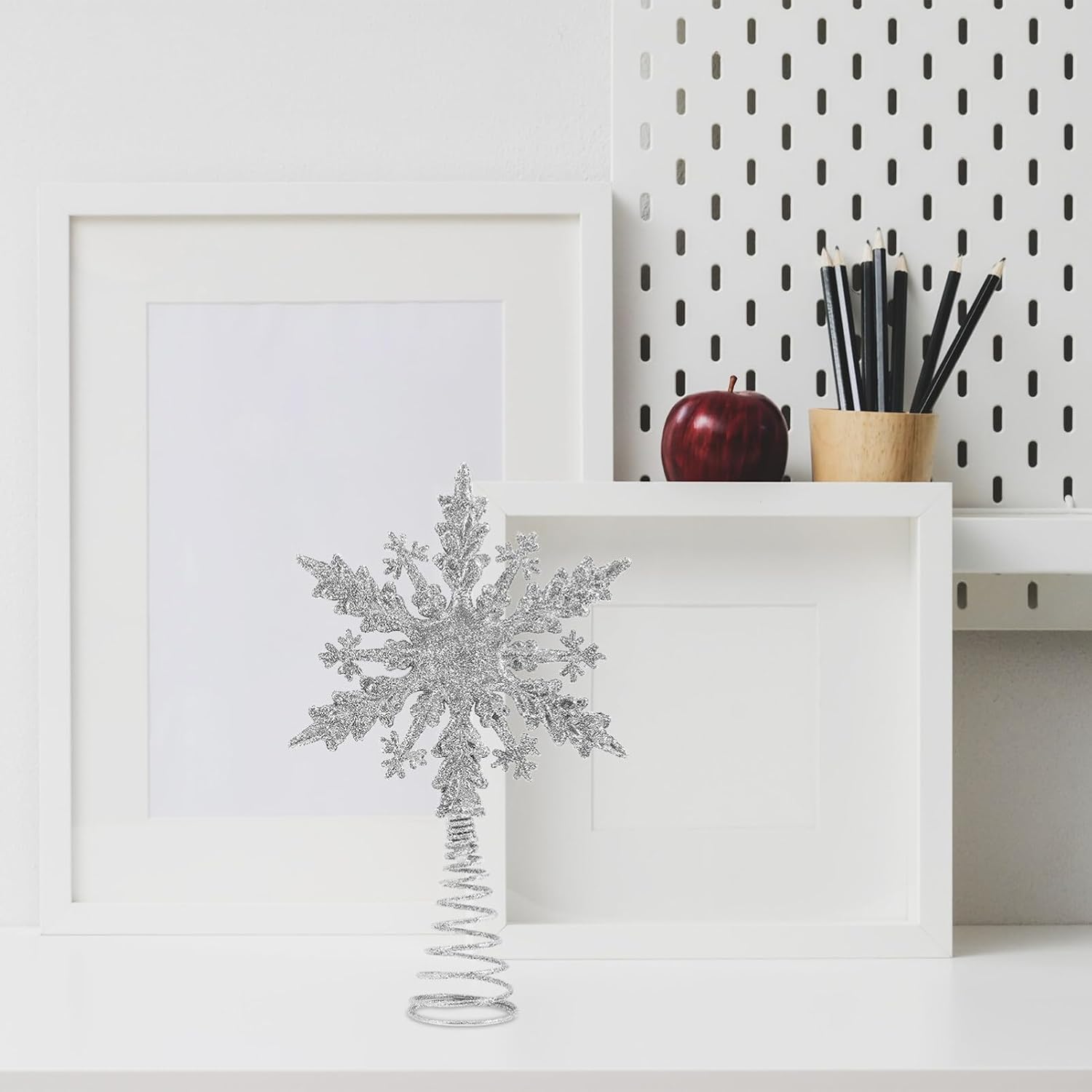 Luxshiny Christmas Tree Topper Glitter Snowflake Treetop Decorations Xmas Wire Tree Top Ornament for Winter Holiday Home Decor Indoor Outdoor Silver