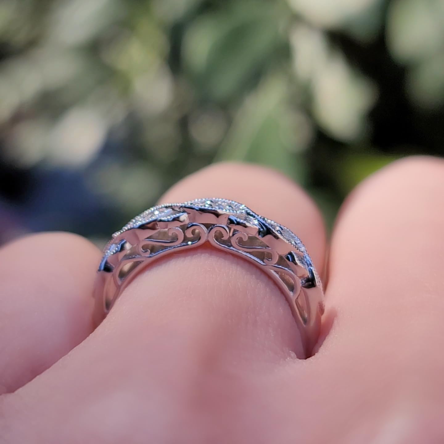 DovEggs Moissanite Engagement Ring for Women 1.5ct 6X8mm F-G-H Color Oval Shaped Cut Vintage Antique Moissanite Wedding Ring Set Sterling Silver with 18K White Gold Plated