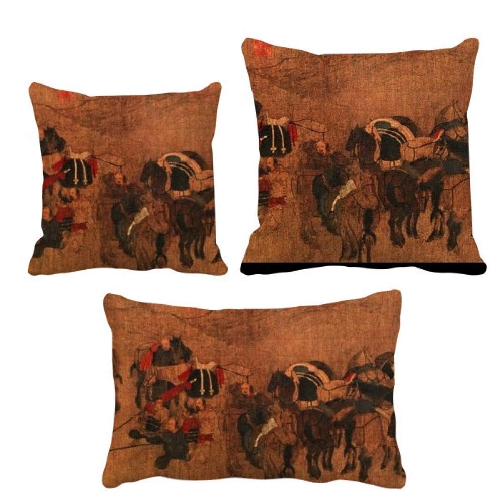 Coussins en soie motif de cheval pour sublimer l'ambiance de votre salon chic