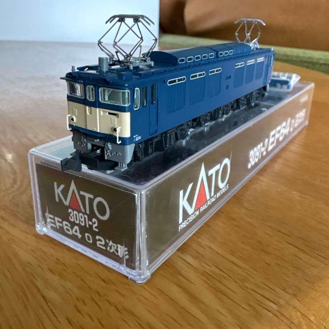 【3042】EF64-0番台 (後期形) 一般色 電気機関車 KATO Nゲージ EF64 0 後期形 一般色 3042 鉄道模型 電気機関車 |