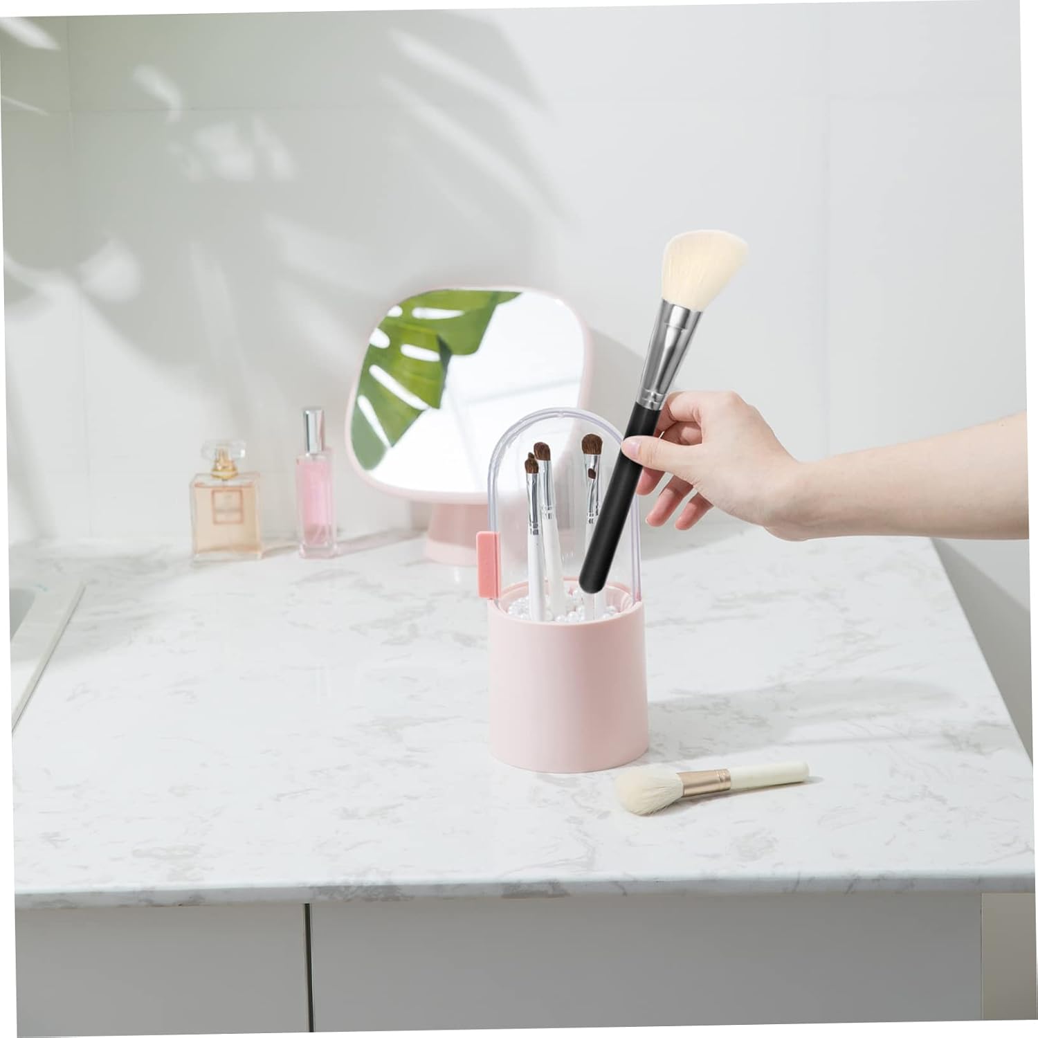 VICASKY 1pc Makeup Brush for Blush Concealer and Nose Shadow Tool for Home Use Versatile Cosmetic Brush for Foundation Eye Shadow and More