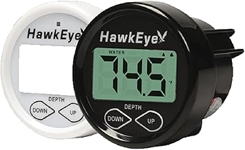 جهاز قياس العمق الموجود في لوحة القيادة HawkEye DT2BX-TM مع درجة حرارة الهواء والماء يتضمن محولًا مثبتًا على العارضة الخلفية