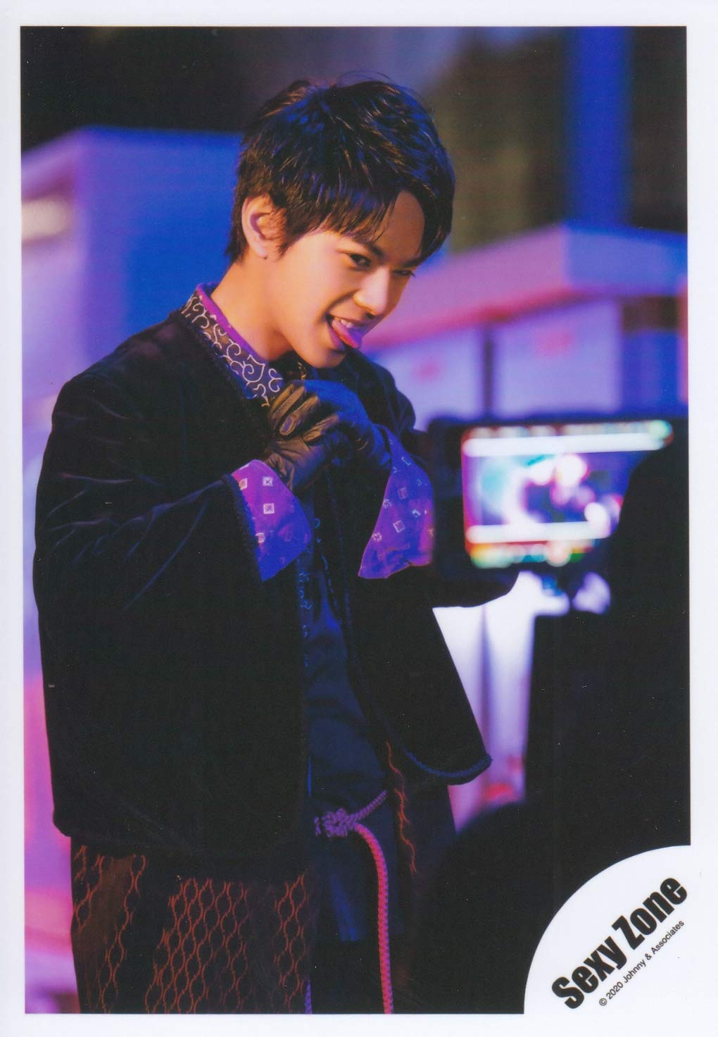 Amazon | Sexy Zone 公式 生 写真（佐藤勝利）SE00189 | アイドル