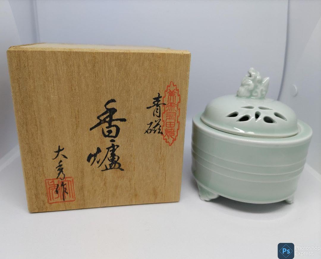 鍋島焼香炉 畑瀬武右衛門 『鍋島焼香炉』 買取価格相場｜骨董品買取 緑和堂