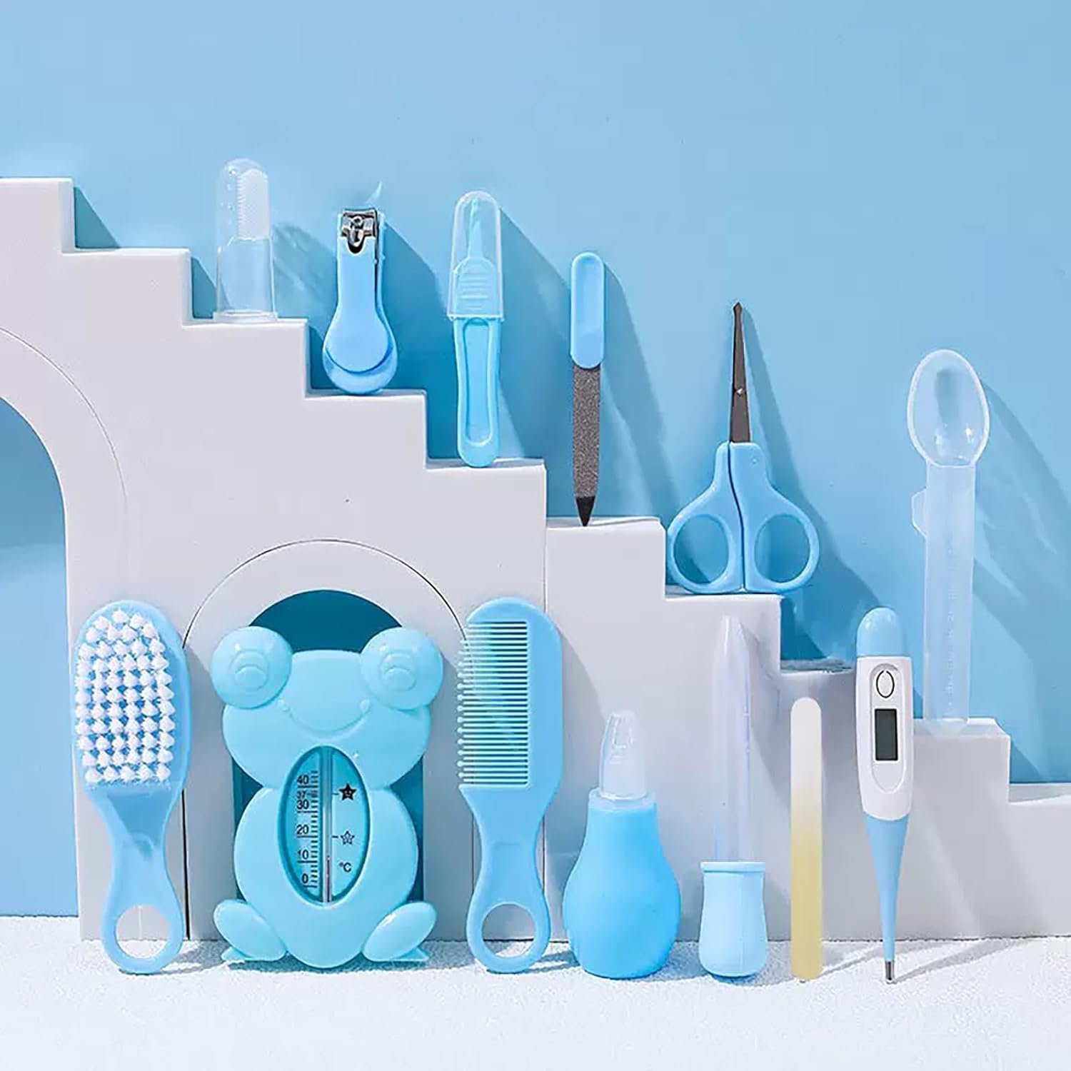 Trousse de Soin Bébé Naissance 13 en 1 – Trousse de Toilette Bébé avec Brosse, Peigne, Coupe-Ongles, Ciseaux, Thermomètre Digital, etc.– Kit Complet pour Nouveau-Né Fille Garçon (bleu)