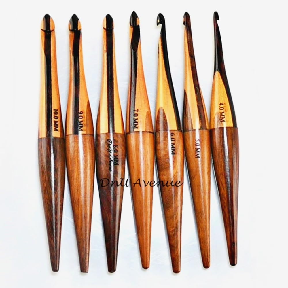 DnU Avenue Crochet Hooks for Arthritic Hands, Multi Color Wooden Ergonomic Crochet Hooks Set of 7 Size 4MM to 10MM | Sustainable Rosewood, Neemwood, Sheesham Wood | for Crochet Lovers