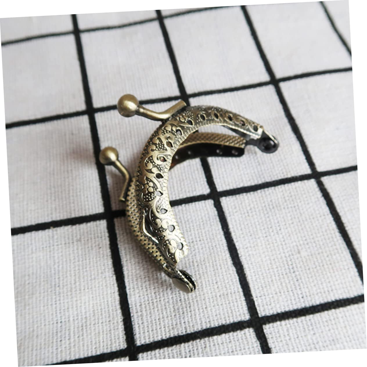 Amazon｜CORHAD 半口 古 デザイン性メタル製 財用フレーム コインバッグ 手作り用｜ティッシュケース・ホルダー オンライン通販