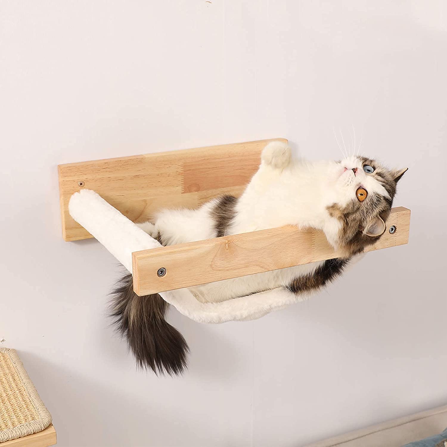 FUKUMARU Kletterwand Katzen, Großes Katzenregal zur Wandmontage, aus massivem Gummibaumholz, Katzenhängematte Wand zum Schlafen, Spielen, Tragkraft bis 18 kg, Weißes Flanellmaterial
