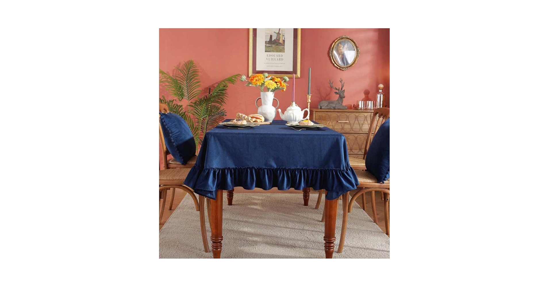 Amazon｜テーブルクロス ベルベット 復古調 ネイビー 無地 フリル付き
