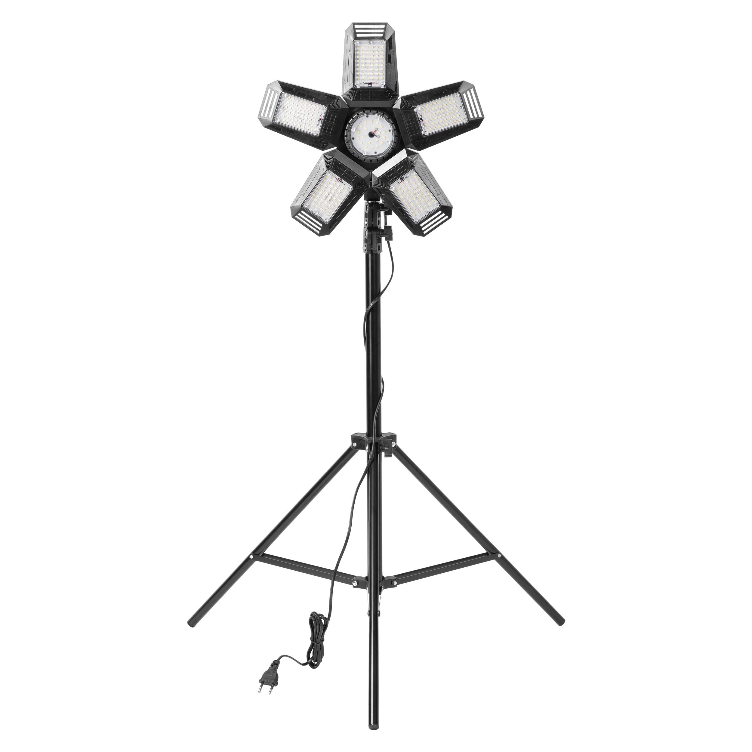 LATRANS Faltbare LED Arbeitsleuchte 55W mit Stativ & Netzstecker – 5-Flügel Baustrahler E27, 4950 lm, 6500 K Kaltweiß, höhenverstellbar 68–210 cm, IP20, für Werkstatt, Garage und Baustelle (Schwarz)