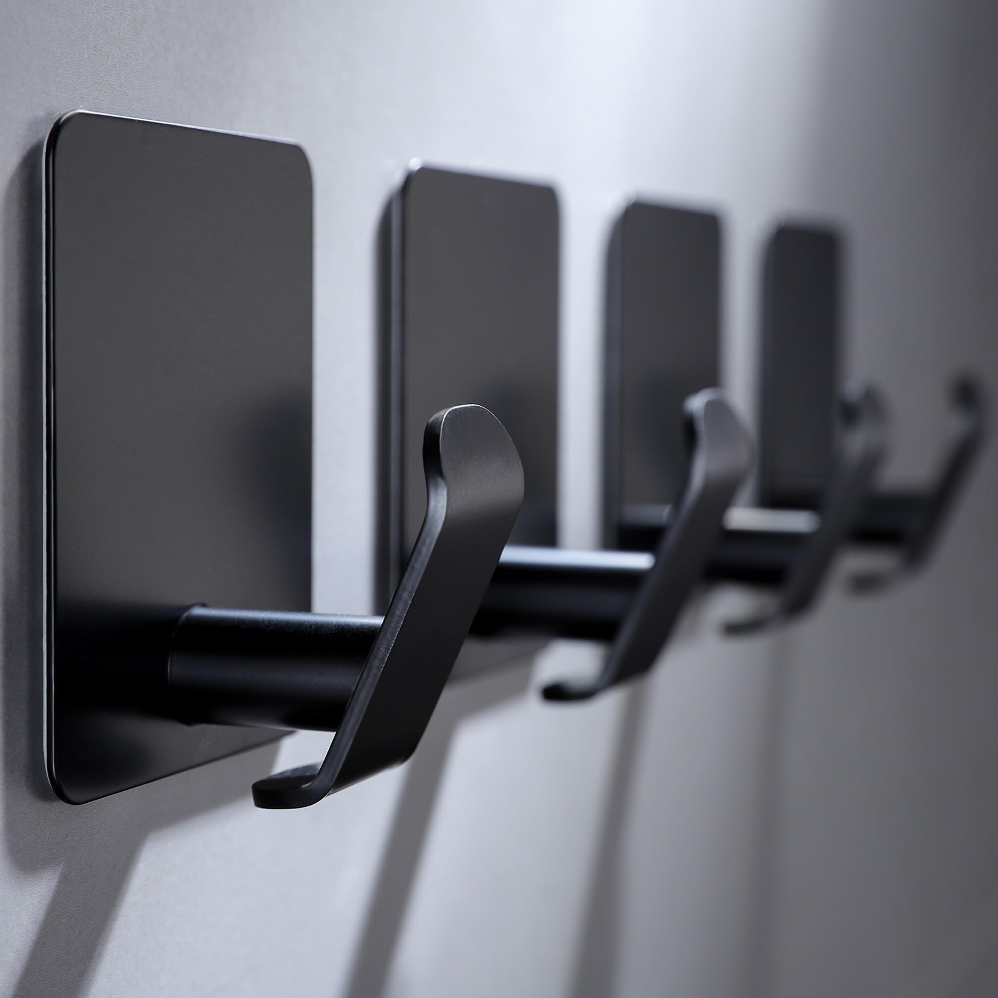 Taozun Klebehaken Extra Stark, Hochwertige Metal Handtuchhaken ohne Bohren Aus Edelstahl, Wasserfest Haken Selbstklebend, 4Er Set Wandhaken Selbstklebend, Bis 6 Kg Tragfähigkeit Badezimmer Schwarz