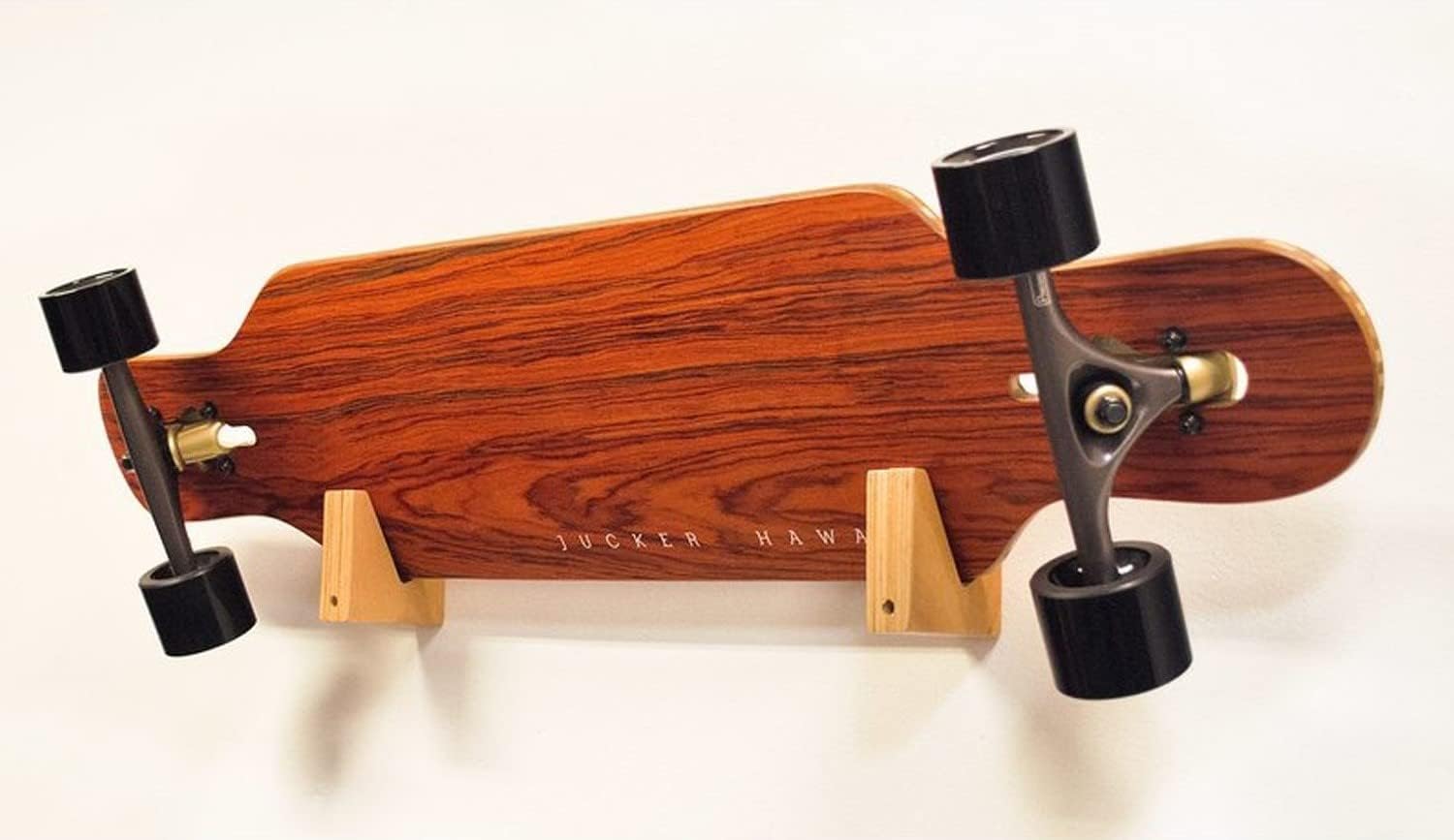 JUCKER HAWAII Wandhalterungen für Skateboard, Longboard, Balanceboard, Snowboard, Wakeboard | Halterung für die Wand aus Holz in verschiedenen Designs