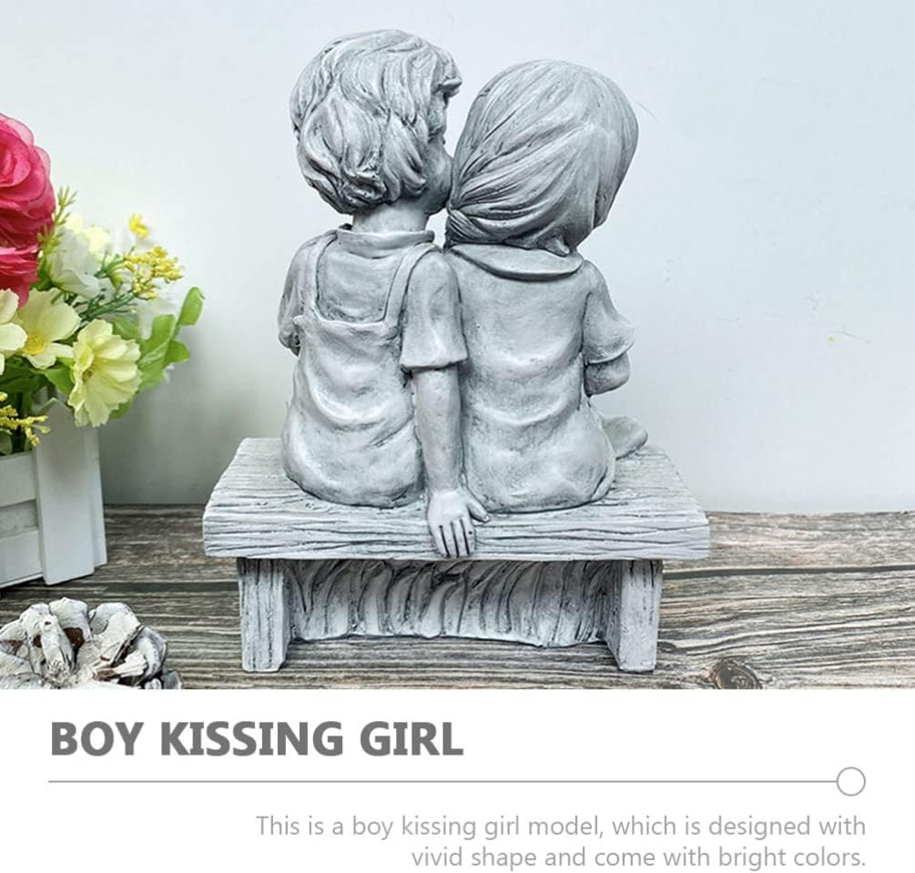 Yardwe Resin Kissing Figurines Outdoor Garden Statue Boy and Girl Couple Sculpture Table Decor for Patio Lawn and Home Decoration