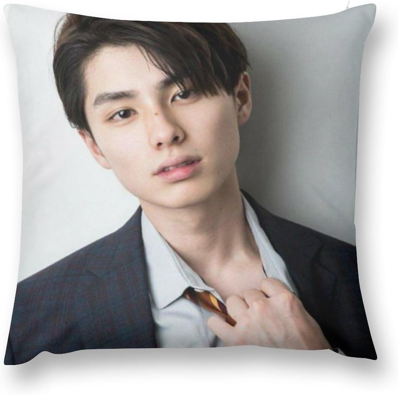 Amazon｜本田響矢 枕カバー ク ッションカバー 正方形の枕の袖 両面