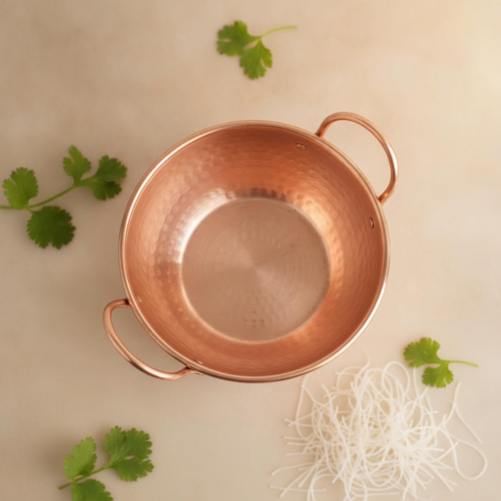 Manual Cazo Cobre Martillado Recipiente Cocina Olla Compacta con Exterior Pulido y Dos Asas para Preparar Cocinar Fideos Servir Platos Individuales en Estufa Hogar, Fondo Redondo, Engrosado