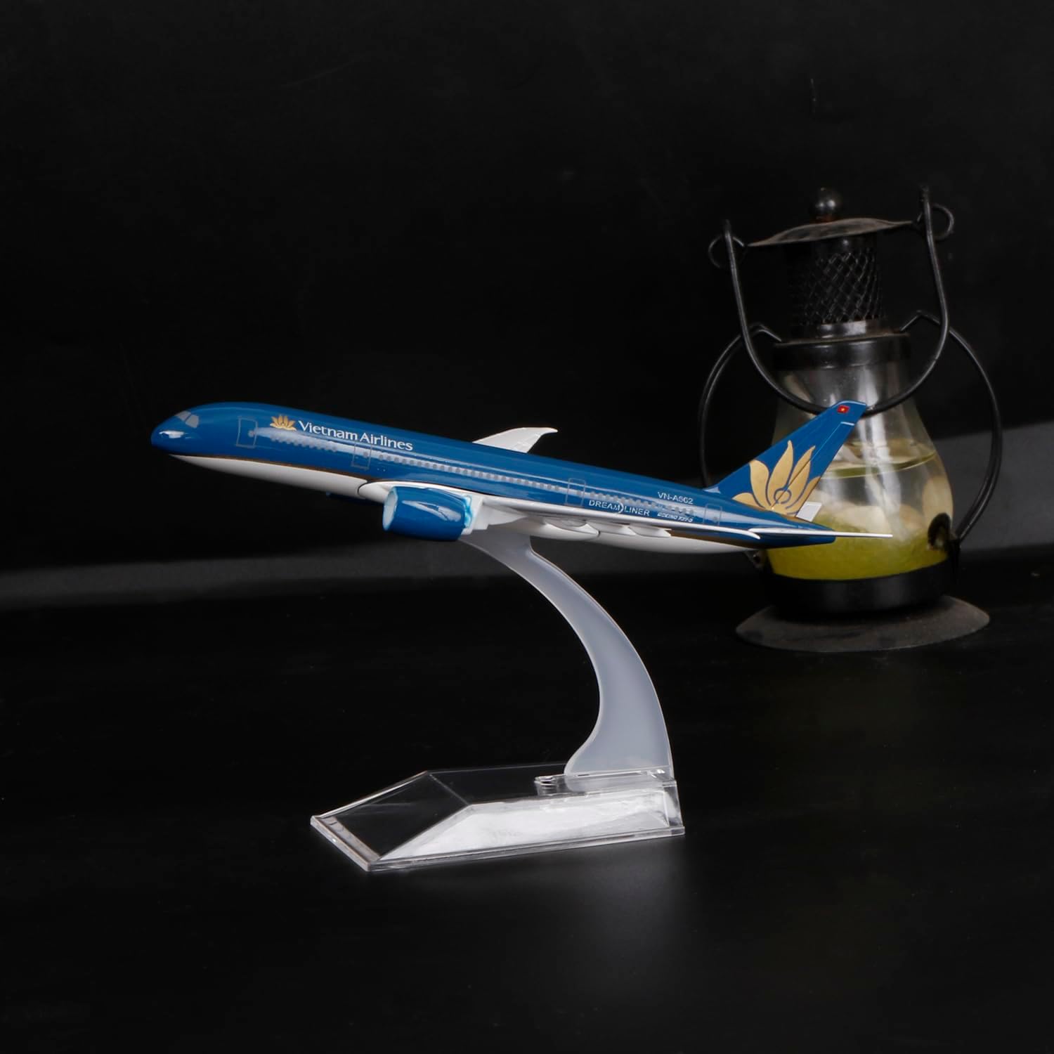 ARTVARKO Table Top Miniature Aeroplane Fly Air Vietnam Scale Model Decorative Showpiece for Home Decor & Office Table, 16 Cm