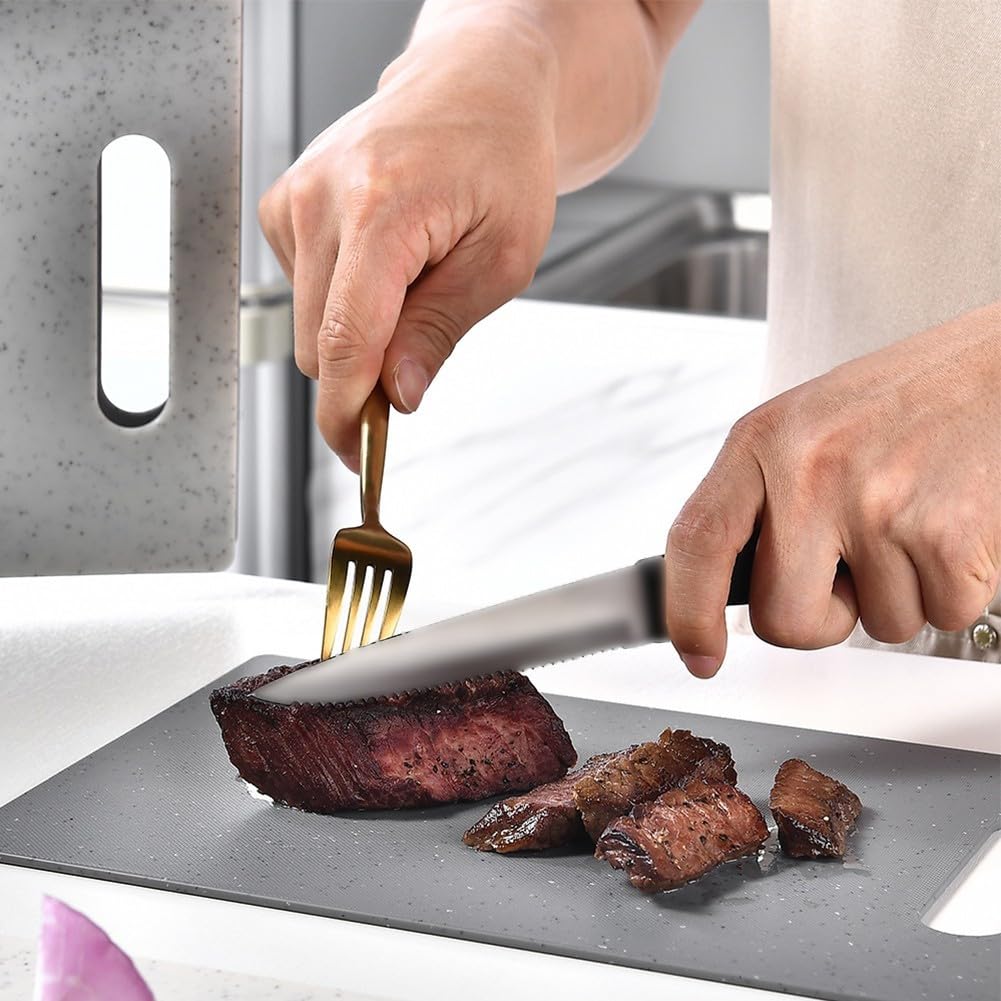 Lot de 4 planches à découper en polypropylène avec support pour garder les aliments séparés et frais, faciles à nettoyer, idéal pour la cuisine et la préparation des repas
