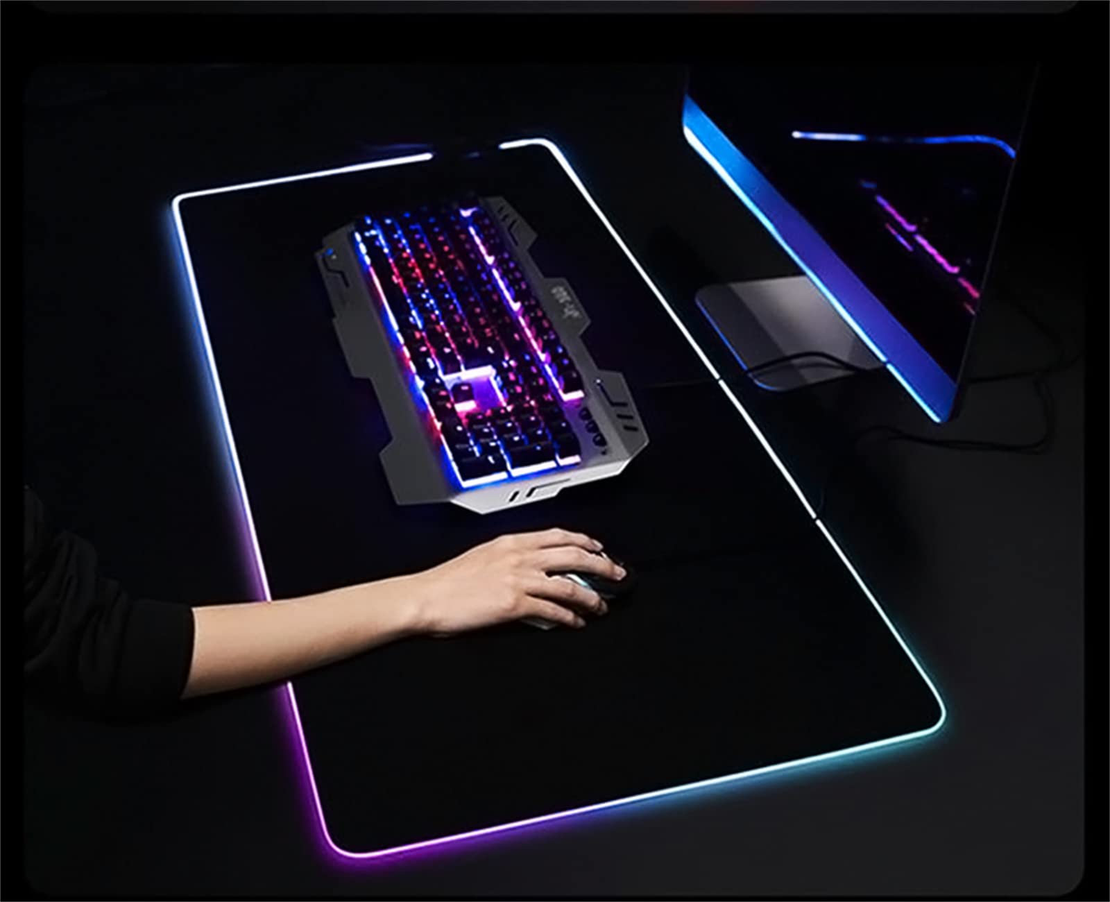 Amazon | 五等分の花嫁 アニメゲーミングマウスパッドXL拡張大型LED