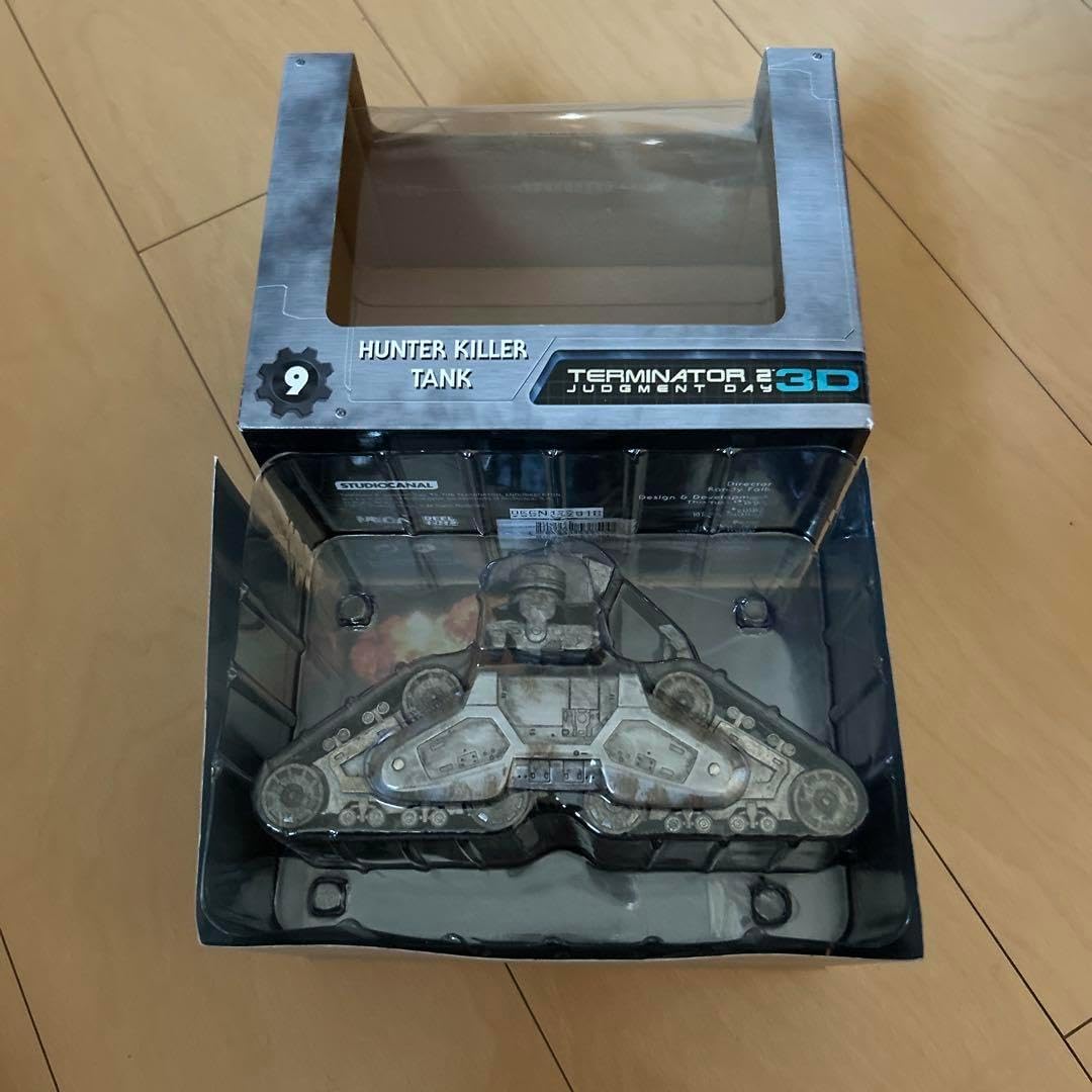 【即購入ok!!】TERMINATOR 2 HUNTER KILLER TANK ok!! TERMINATOR 2 HUNTER KILLER TANK