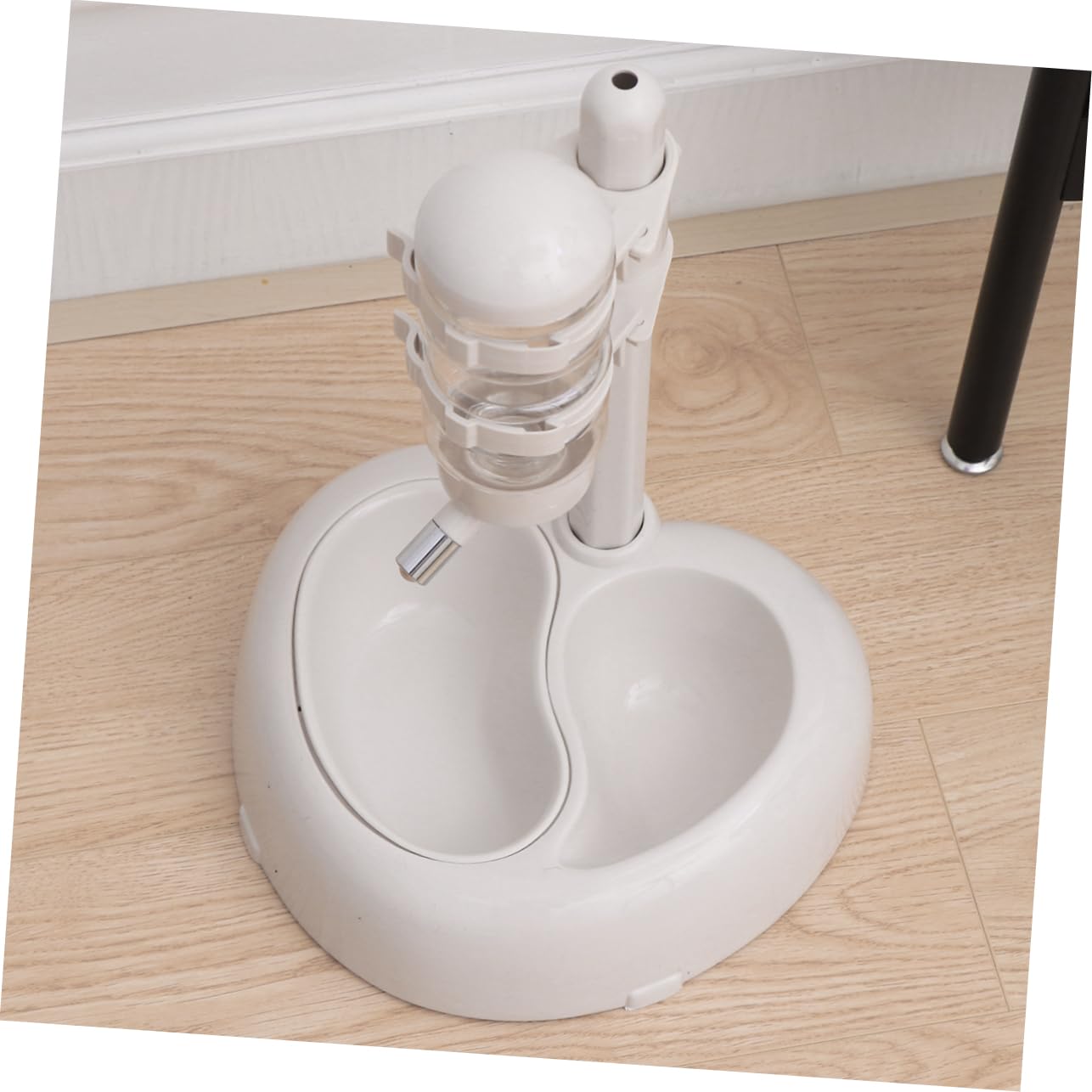INOOMP Distributore Automatico Bianco per Gatti e Cani in Plastica Design Rotante e Vaschetta Antigoccia, Distributore D'acqua Sospeso per Animali Domestici