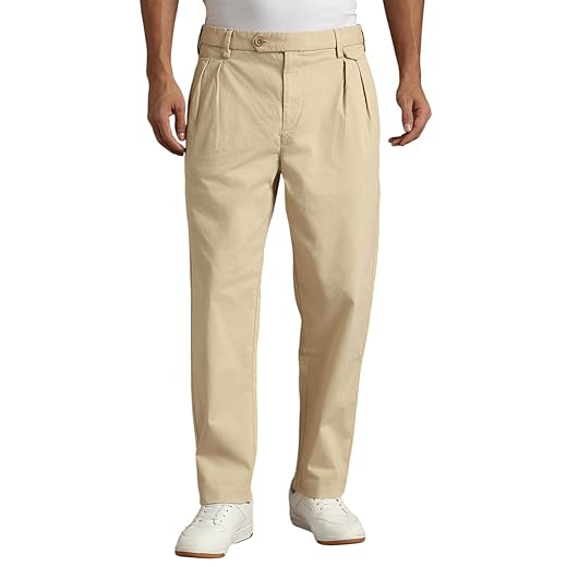 25 Old Money Outfits for Men: Timeless Style Guide Pleated Chinos