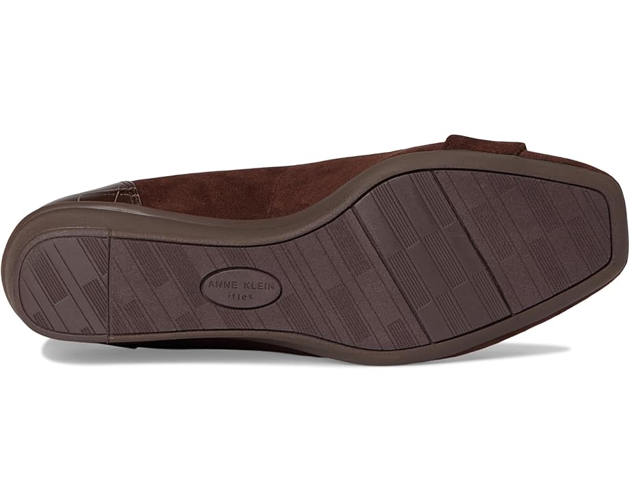 Anne Klein Wyatt - Bottom View