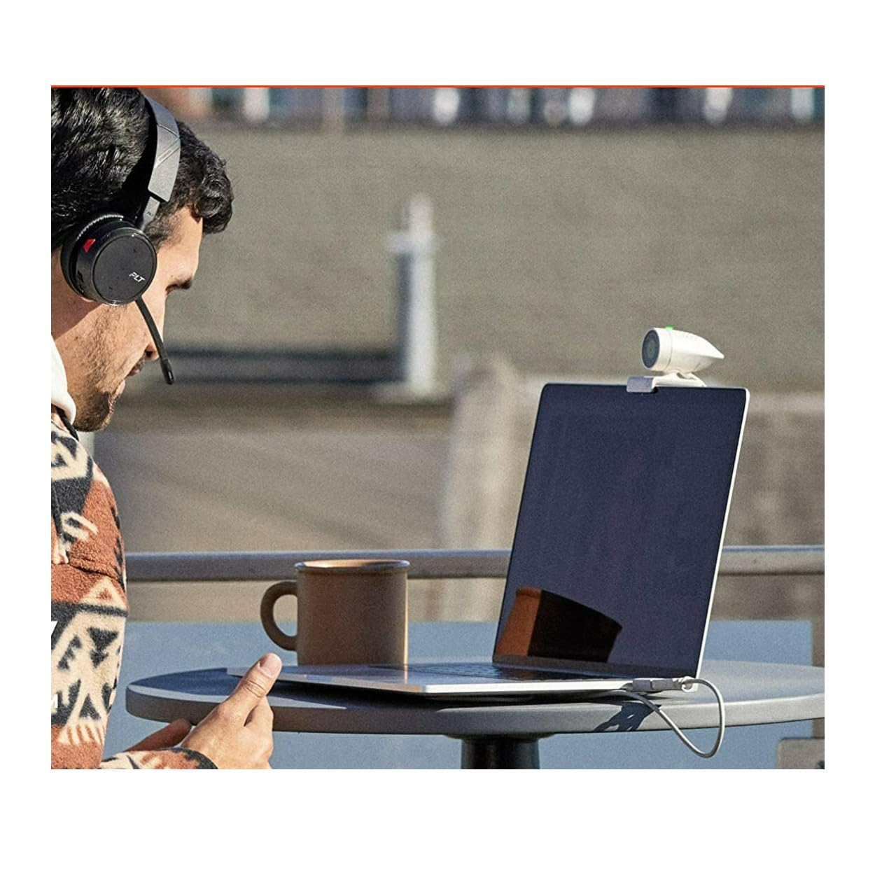 Poly Studio P5-Kit mit Voyager 4220 UC (Plantronics) – HD-Videokonferenzkamera mit 1080p – Professionelle Webcam und schnurloses Stereo-Headset-Kit