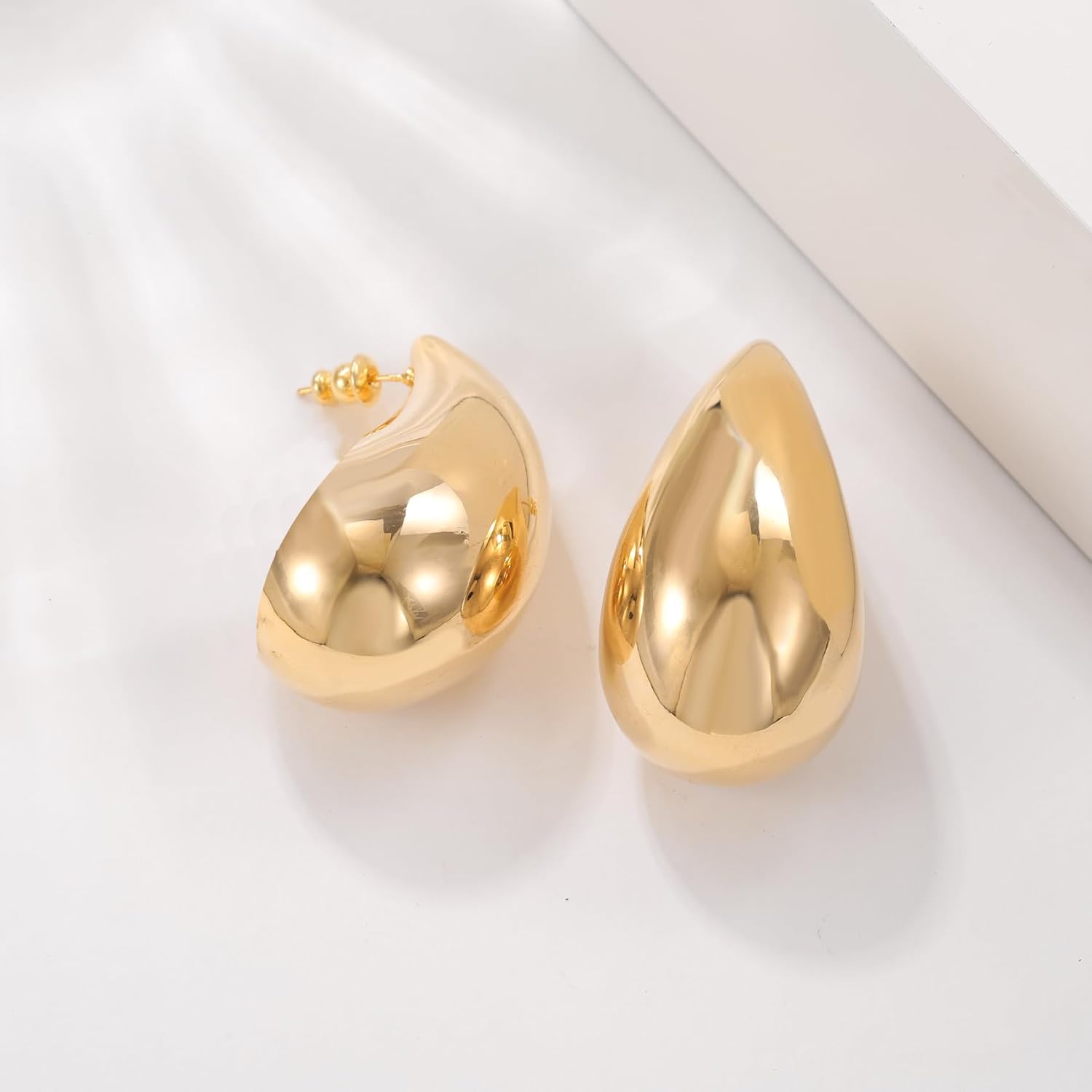 LOUMILEO Gold Hoop Earrings