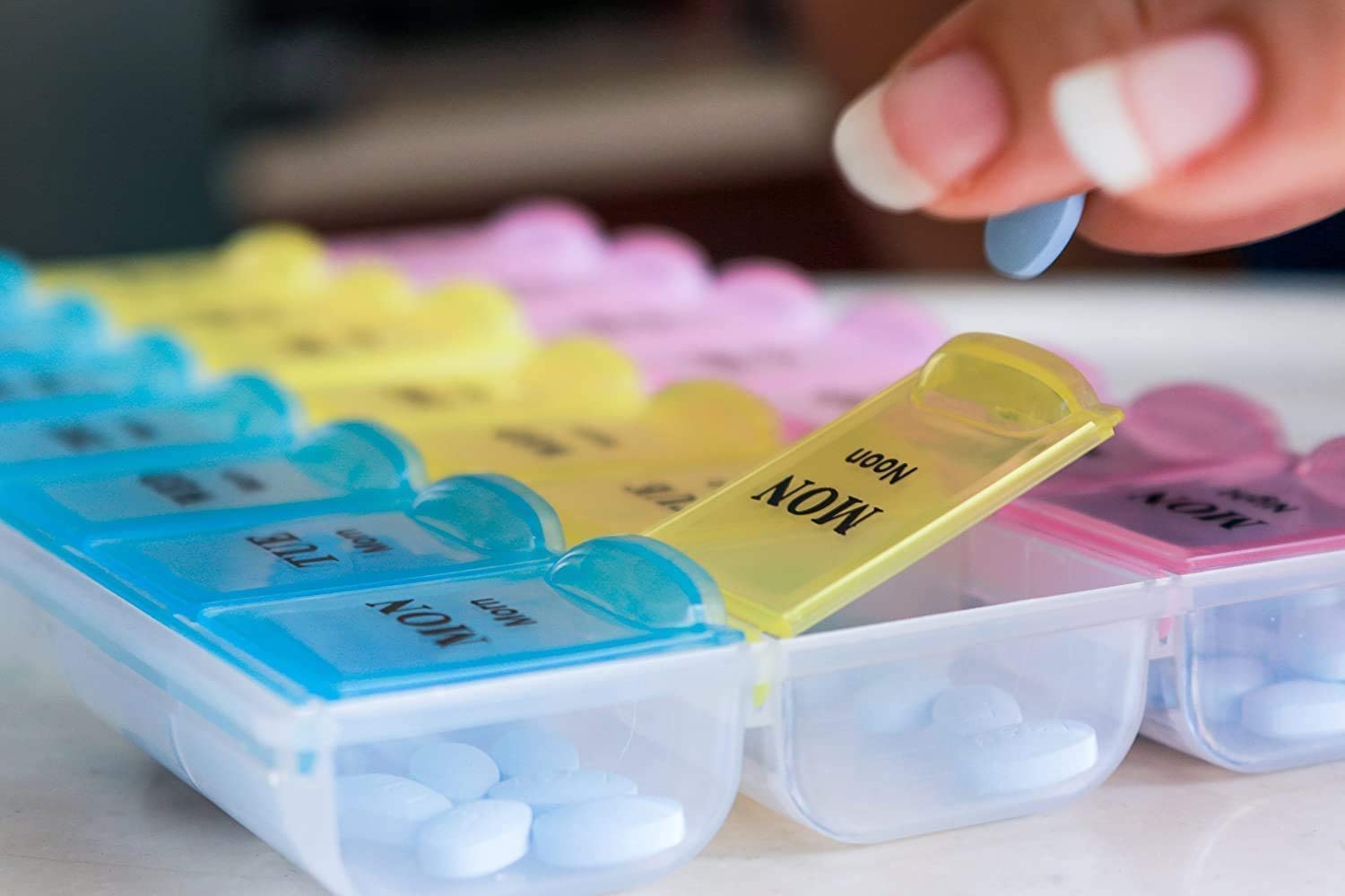ZIPZAG Pill Medicine Organizer Reminder Storage Box for 7 Days, 3 Layer Pillbox 1