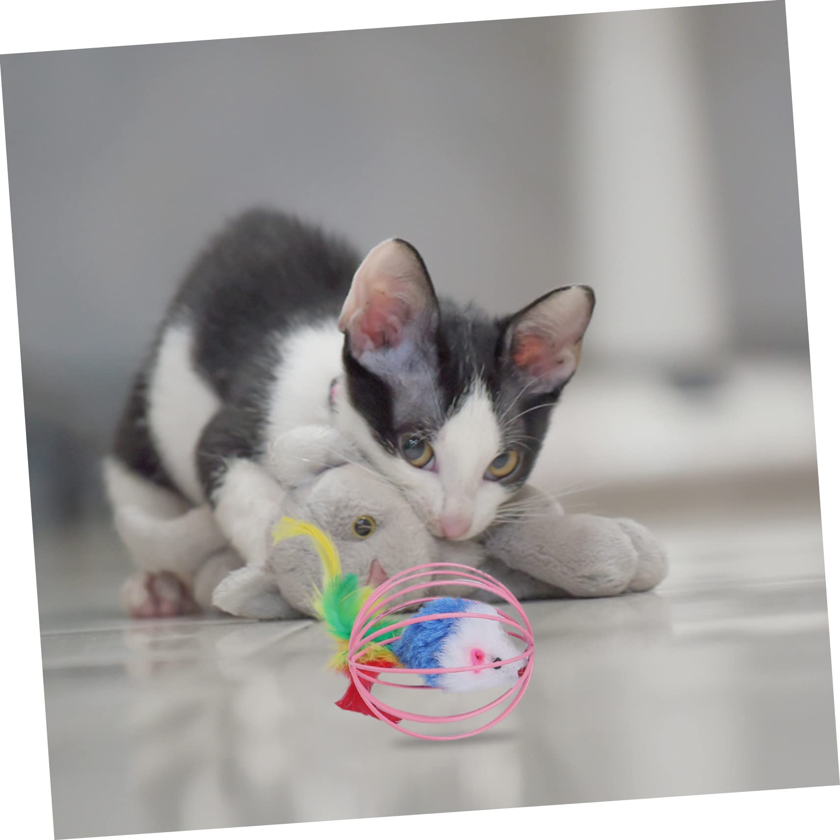 HOUDERCO 5Pcs Plush Mouse for Cats Fun Interactive Plaything Durable Plush Design Stimulates Instincts for Indoor Play and Strengthening Bond with Pets