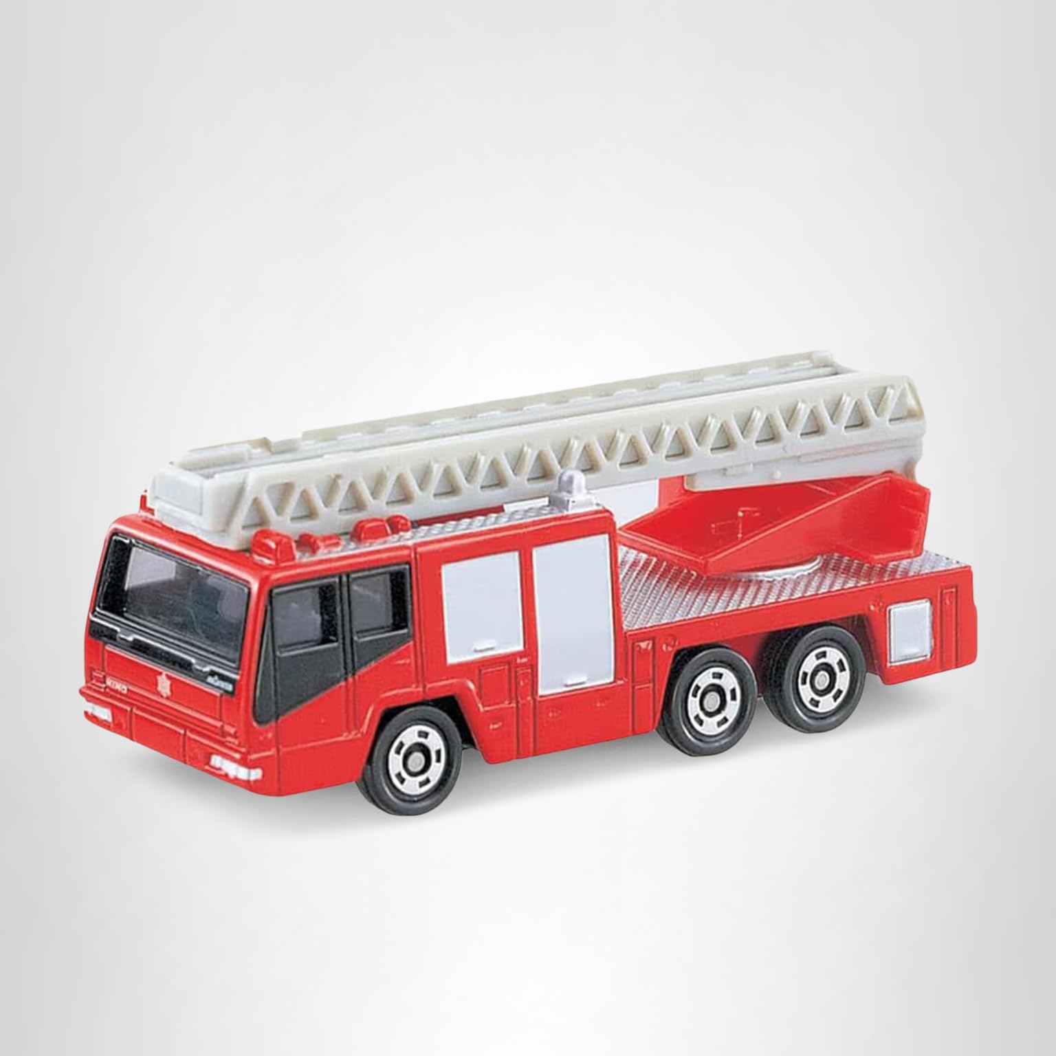 【送料無料】未使用！日野 はしご 消防車 ミニカー 「 トミカ 」 Amazon | タカラトミー『 トミカ №108 日野 はしご付消防車 (箱