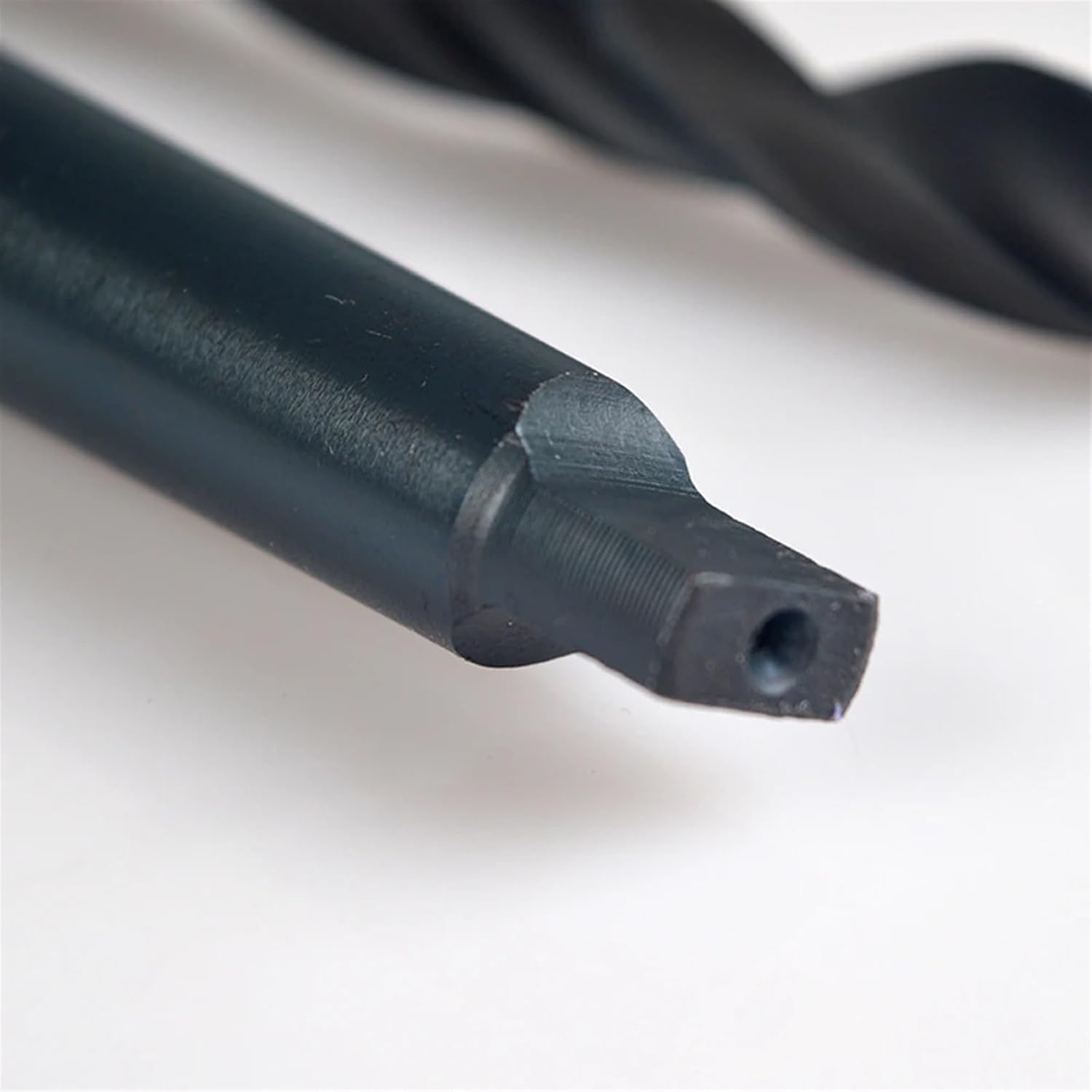 1Pcs 13mm-60mm HSS Taper Shank Twist Drill Bit(13/14/15/16/17/18/19/20/21/22/23/24/25/27/30/31/32/33/35/40/41/42/45/50/55/60mm)(22)