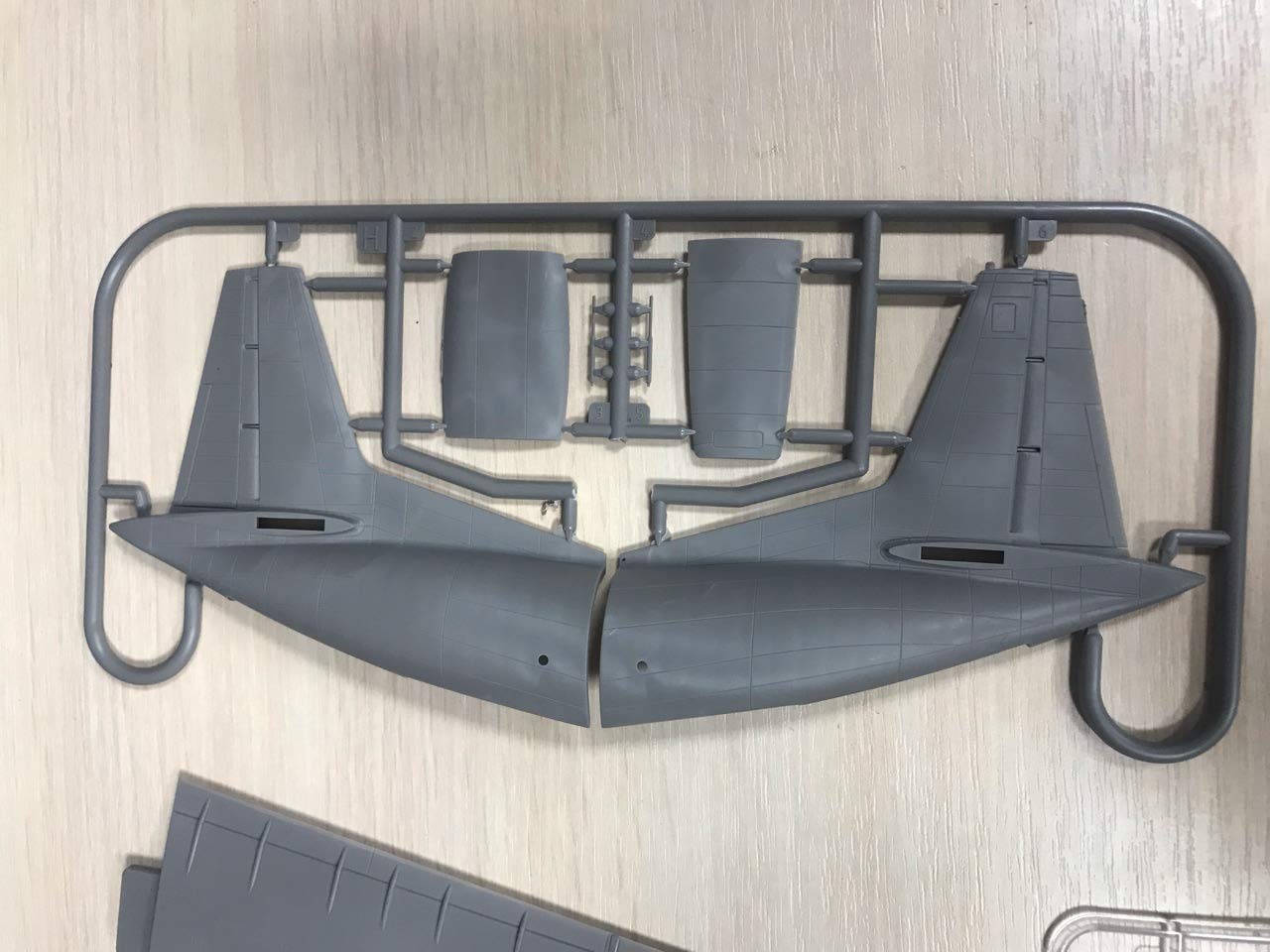 Amazon | Roden 333 Douglas C-133A カーゴマスター ミリタリー