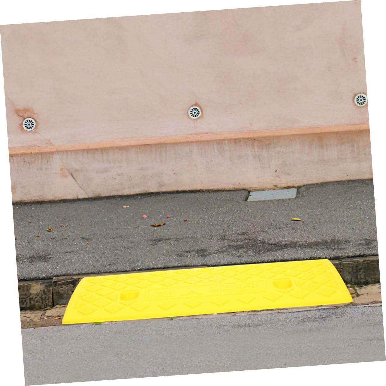 Rampa Soglia in Gomma Gialla per Auto e Marciapiede